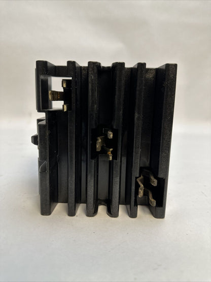 SQUARE D HJA36040YP POWER PACT CIRCUIT BREAKER 40A 600VAC 250VDC 3POLE