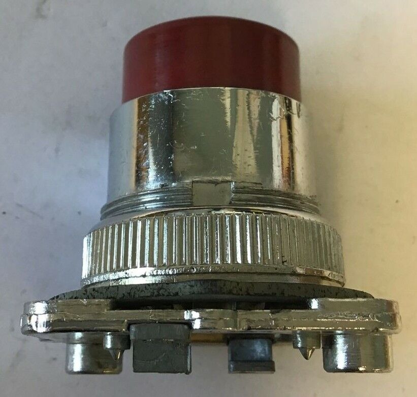 REES R12 PUSH BUTTON RED ****LOTOF2***