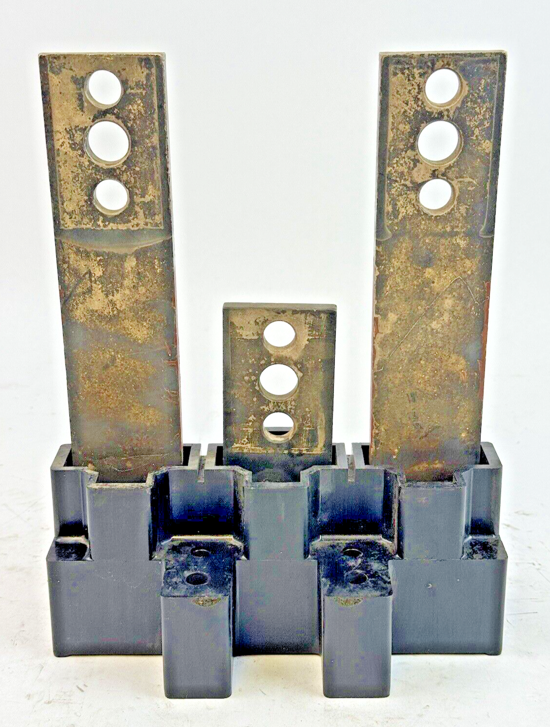 GE - TK63PD2 - PLUG-IN MOUNTING BASE ASSEMBLY - K1200 LINE, TYPE TK