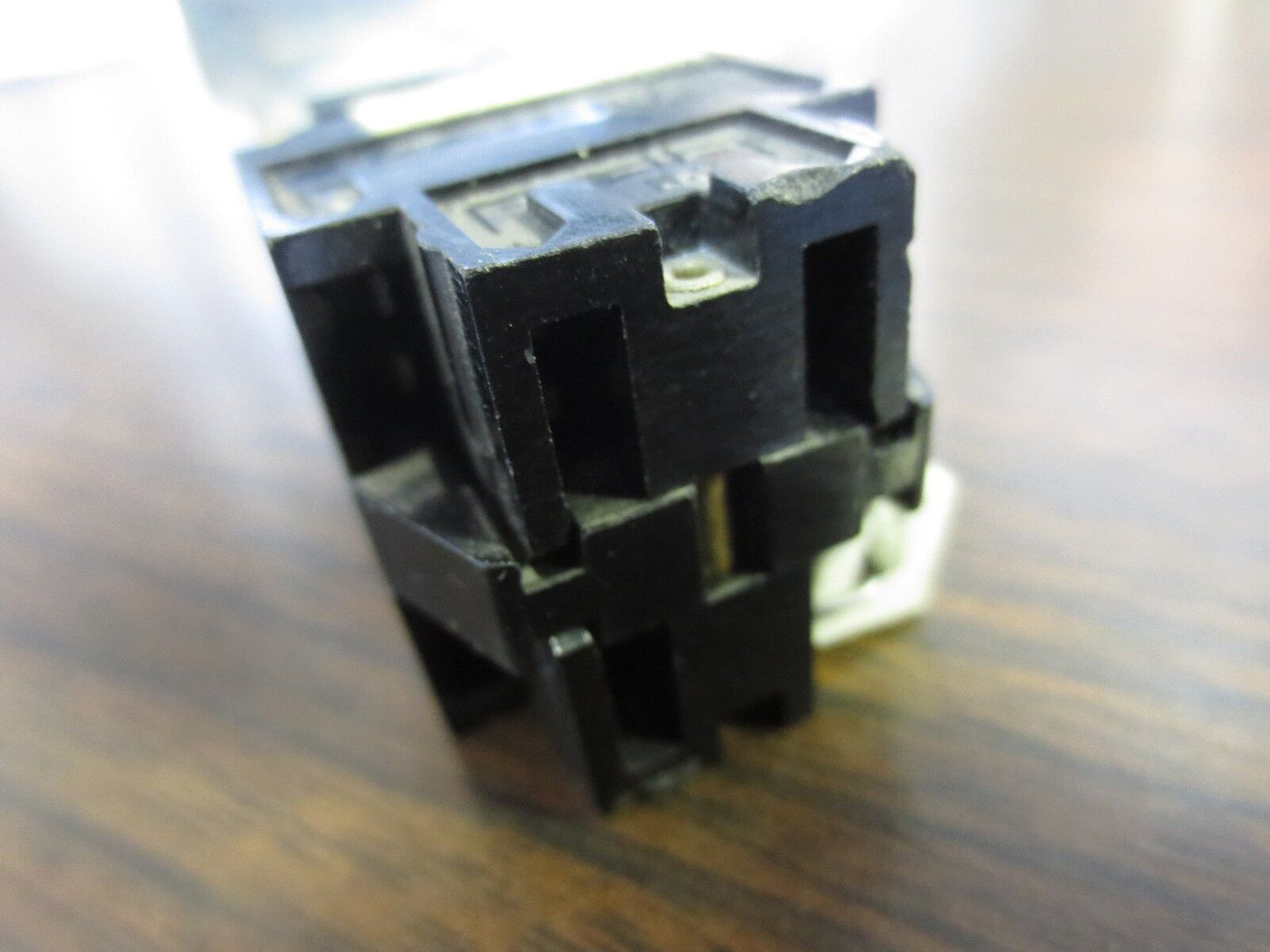 GENERAL ELECTRIC CR104D PUSH-TO-TEST BUTTON / LIGHT - RED - 115VAC/DC