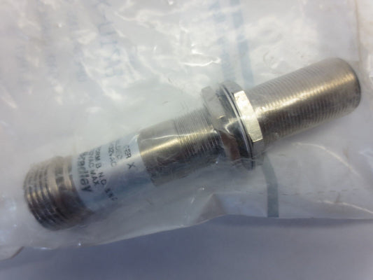 ALLEN-BRADLEY 871U-X5J18 Ser. X PROXIMITY SENSOR 11-52VDC/ 15-132VAC 50mA NEW