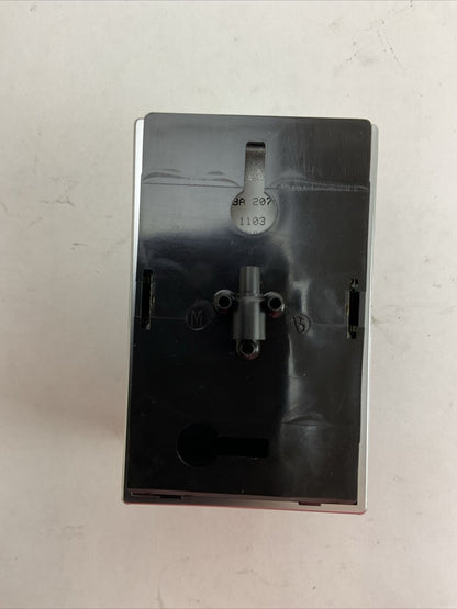 HONEYWELL TP973 A 2209 PNEUMATIC THERMOSTAT TEMPERATURE RANGE 60F TO 90F
