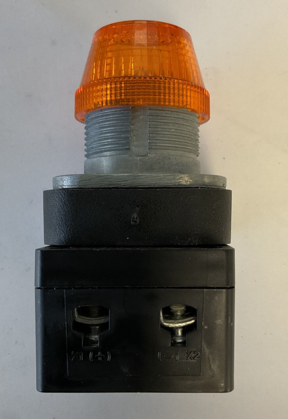 ALLEN BRADLEY 800T-QH2A 30MM PILOT LIGHT SER.V 130VAC/DC