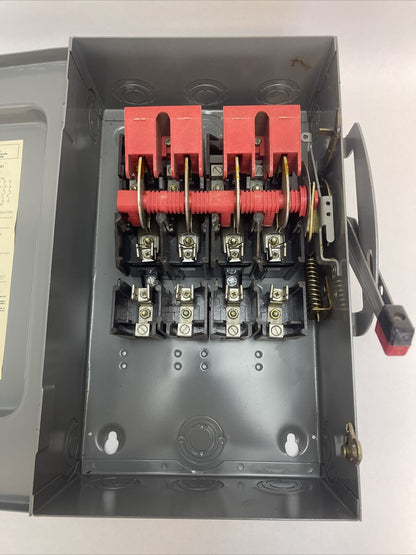 SQUARE D H-421-2 FUSIBLE SAFETY SWITCH SERIES E1 240VAC 30AMP 10HP 4POLE