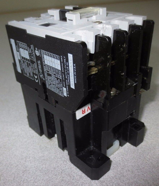 ALLEN-BRADLEY 100-A18ND3 Ser. C / CONTACTOR 18A, 3-P, 460VAC, 110/120VAC COIL