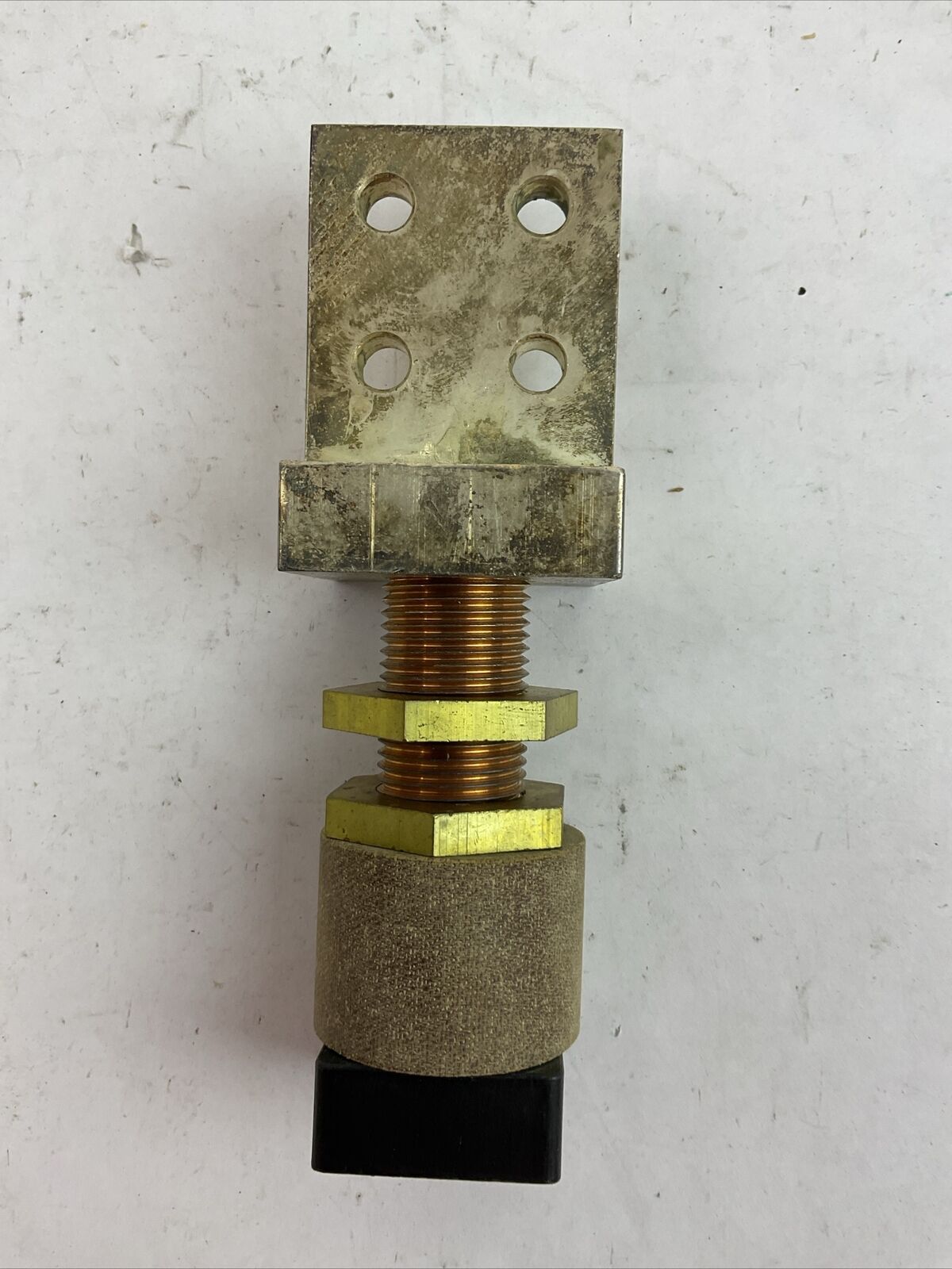 SIEMENS RS5774 REAR CONNECTING STUD USE WITH FRAM TYPE J, JD