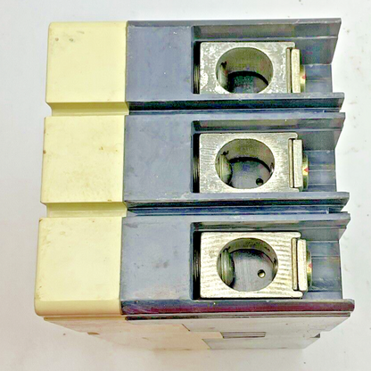 CUTLER HAMMER JD3250F CIRCUIT BREAKER JD 35K 600VAC 250VDC 3POLE