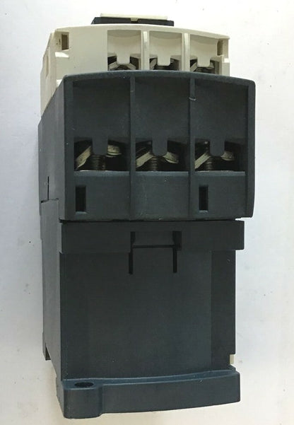 SCHNEIDER LC1D32 BL CONTACTOR 24VDC