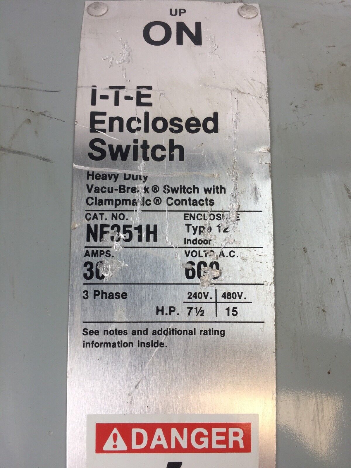 ITE NF351H ENCLOSED SWITCH 30A 600VAC 20HP TYPE 12 ENCLOSURE VACU-BREAK SWITCH W