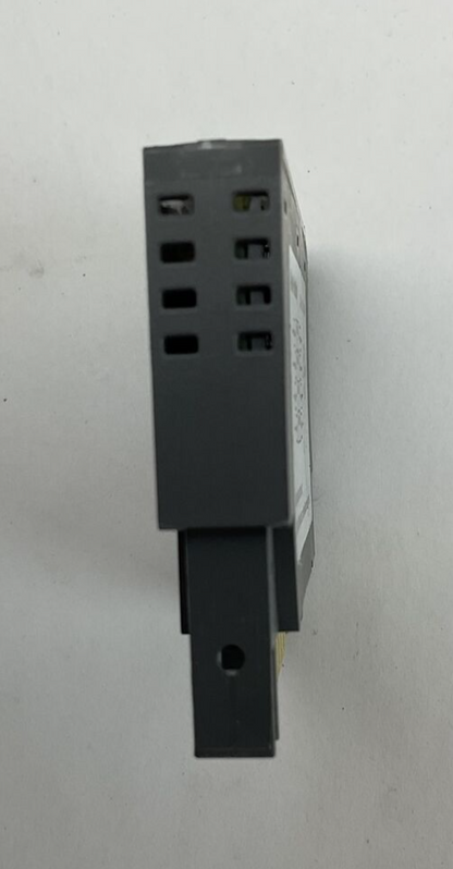 ALLEN BRADLEY 1734-OB8 OUTPUT MODULE SER C REV A01 F/W REV 3.022 OUTPUT 24VDC