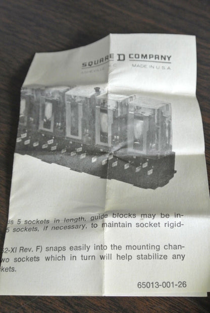SQUARE D NK-3T - Series C - TRACK-MOUNTED SOCKET - NEW SURPLUS