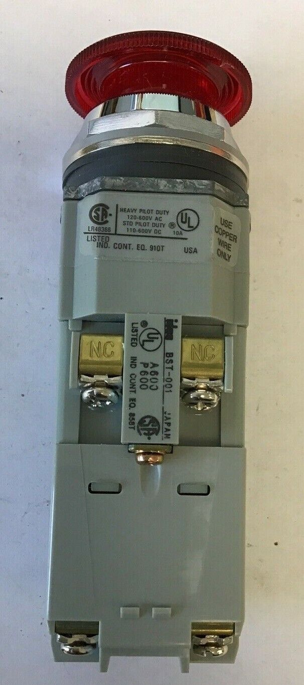 IDEC PUSH BUTTON AOLD312602N-R 110-600VDC 120V 50/60HZ TWD-0126