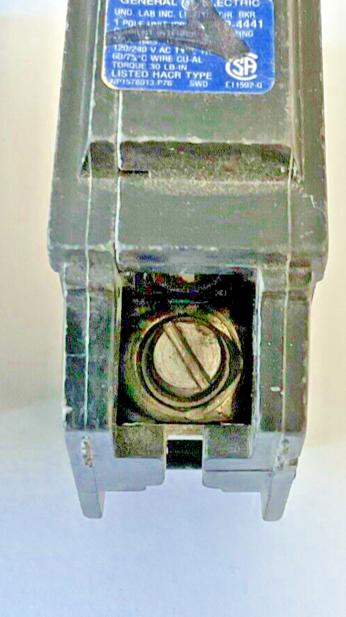 GENERAL ELECTRIC 15A CIRCUIT BREAKER 1POLE 120/240VAC***LOTOF3***