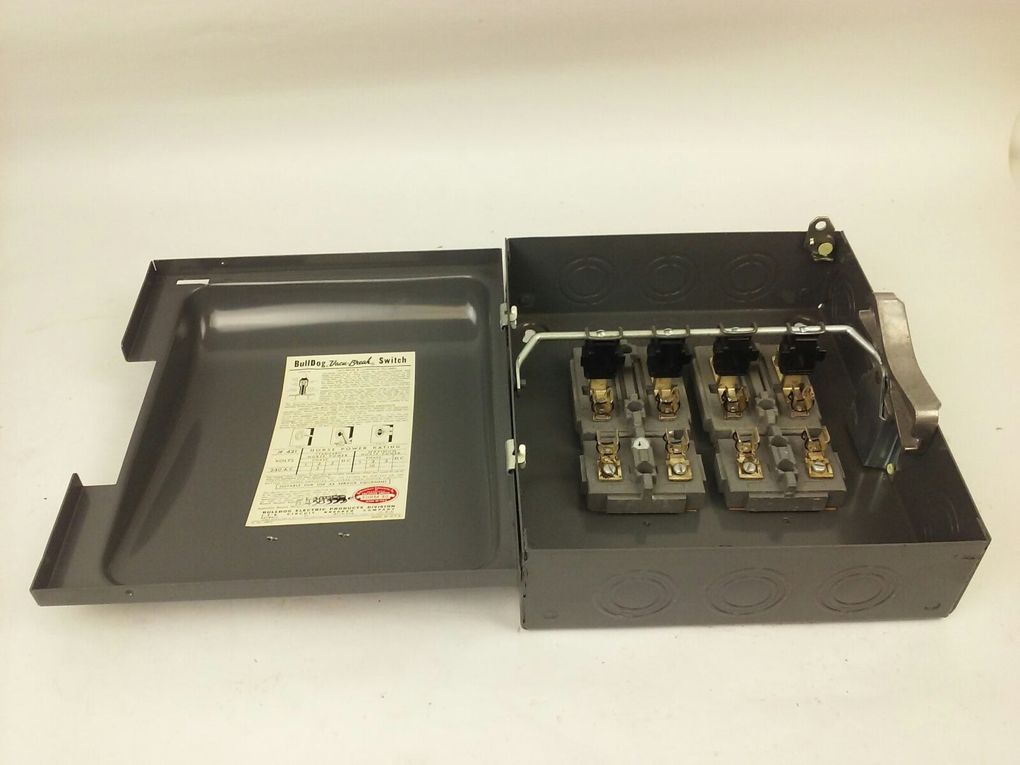 ITE BULLDOG JF421, FUSIBLE SAFETY SWITCH, 30A, 240VAC, H.P.10, 2PH, 4P, NEW