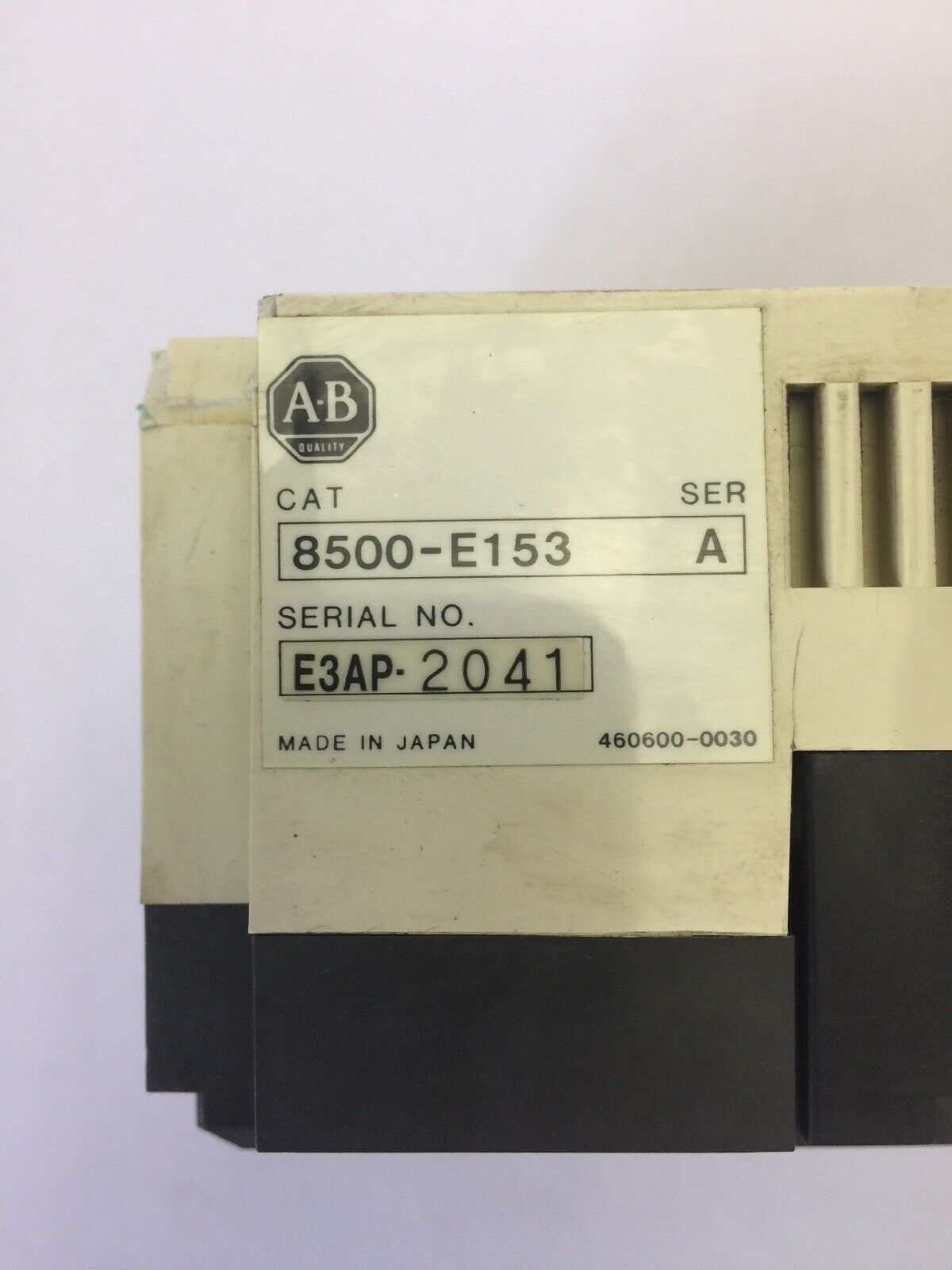 ALLEN BRADLEY 8500-E153 DIGITAL I/O MODULE SER A INPUT 10-30VDC OUTPUT 10-250VAC