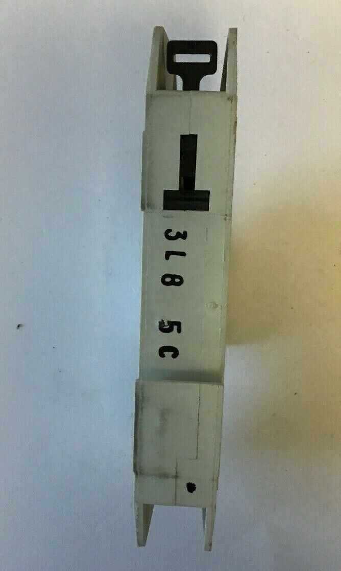 ALLEN BRADLEY 1489-A1C050 SER.A  5A 277VAC/48VDC 1POLE CIRCUIT BREAKER