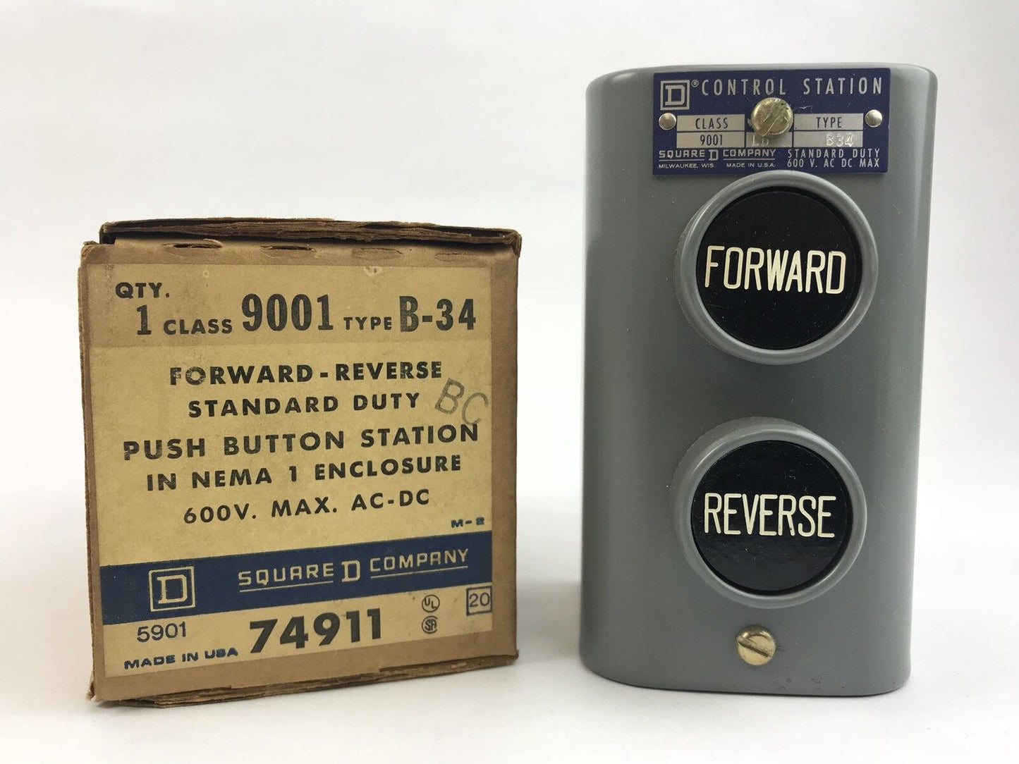 Square D 9001 B-34 Forward-Reverse Push Button Station 600 V Max AC DC