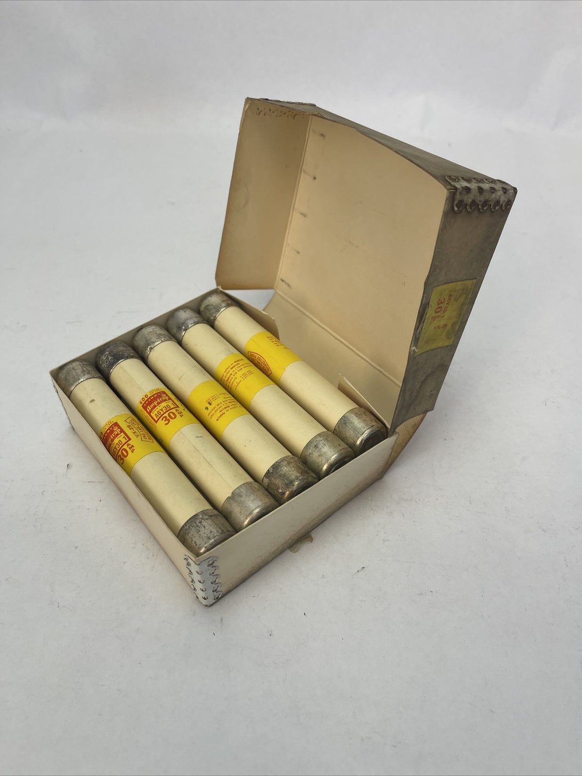 SHAWMUT A6Y30 TYPE 1 AMP-TRAP FUSE 600V 30AMP (LOT OF 10)