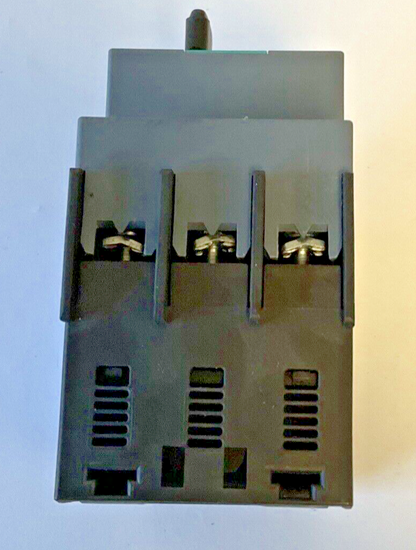 SIEMENS 3RV2011-1GA10 CONTACTOR 82A CLASS10 CAT.A 50/60HZ ***LOTOF2***