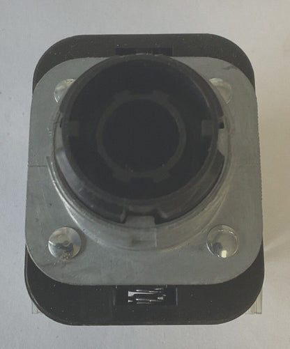 ALLEN BRADLEY 800T-FX6A1 PUSH BUTTON 2 POS. PUSH-PULL SER.T MISSING RED CAP