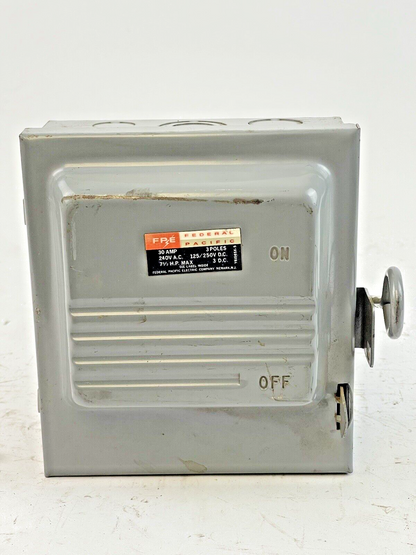 FEDERAL PACIFIC - 7332 - ENCLOSED SWITCH - 30 AMP, 3 POLE, 240 VAC, NEMA TYPE 1