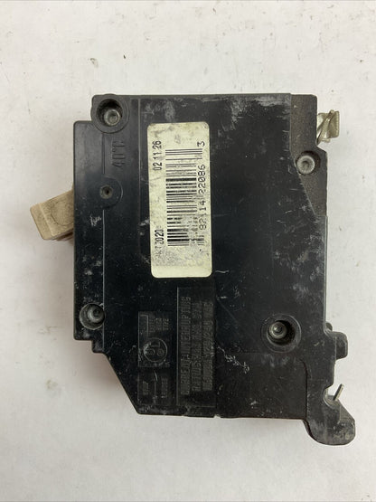 CUTLER HAMMER CHNT2020 2POLE 20/20AMP 120/240VAC CIRCUIT BREAKER