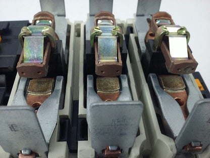 TELEMECANIQUE LC1F115 CONTACTOR 3PH 600VAC 175A 100HP NO COIL!!