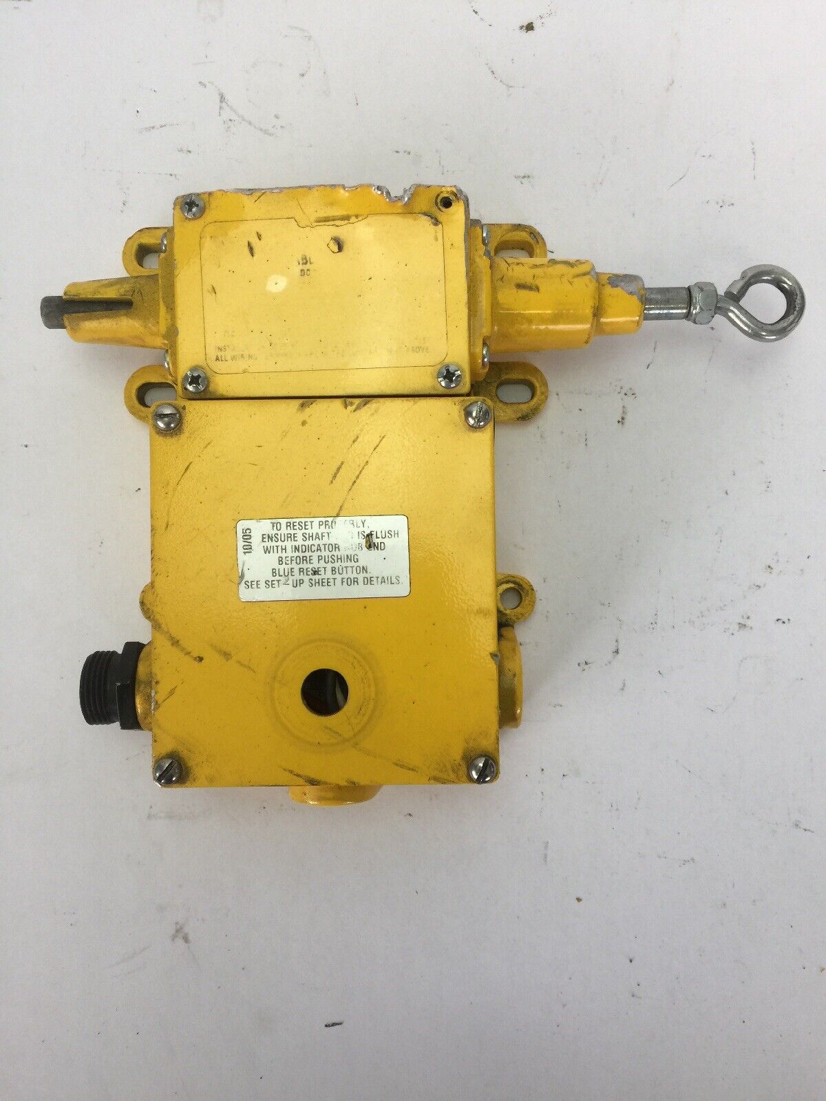 REES 04962-100 CABLE OPERATED SWITCH