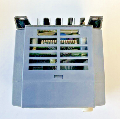 FUJI ELECTRIC FRN0.2C1S-2J MINI INVERTER 3PH 240V 50/60HZ 1.8A