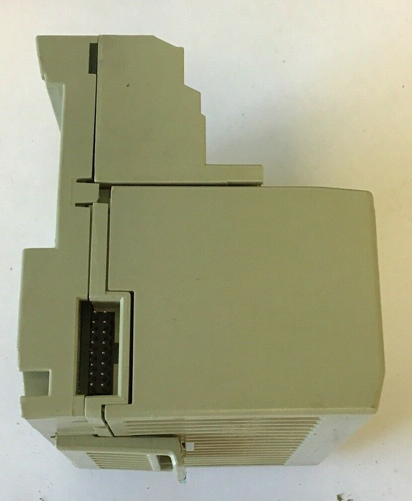 ALLEN BRADLEY 1794-IA8 INPUT MODULE SER.B W/ 1794-TBN/A TERMINAL BLOCK