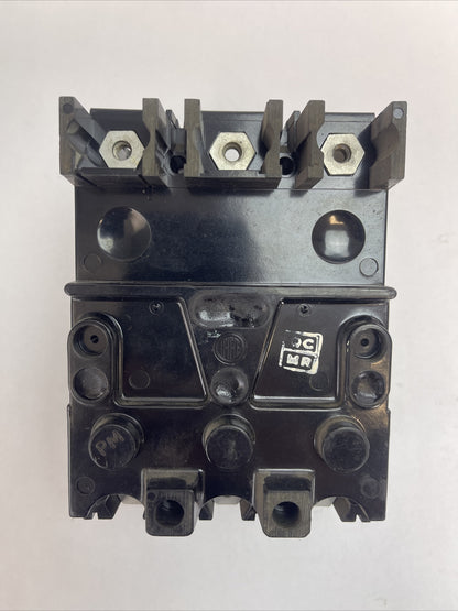 ITE/SIEMENS EE3-B030 CIRCUIT BREAKER 3POLE 30AMP 125/250VDC 240VAC