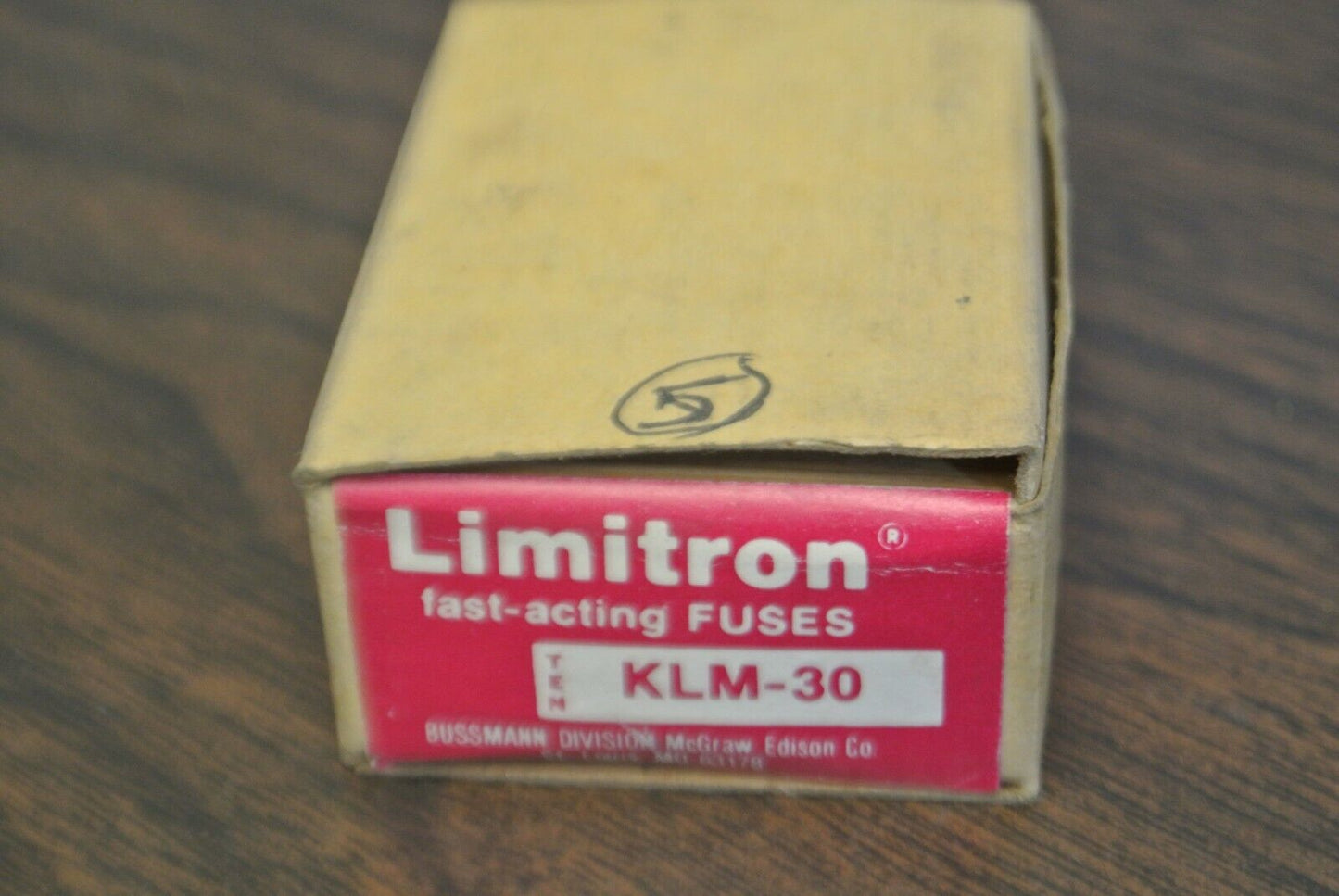 LOT of 5 / BUSS KLM-30 FAST-ACTING MIDGET FUSE / 30A / 500V / NEW SURPLUS KLM30