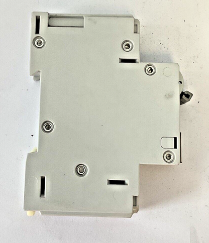 ALLEN BRADLEY 1492-CB1 G030 CIRCUIT BREAKER  3A SER.C 1/3HP 277VAC 1PH**LOTOF4**