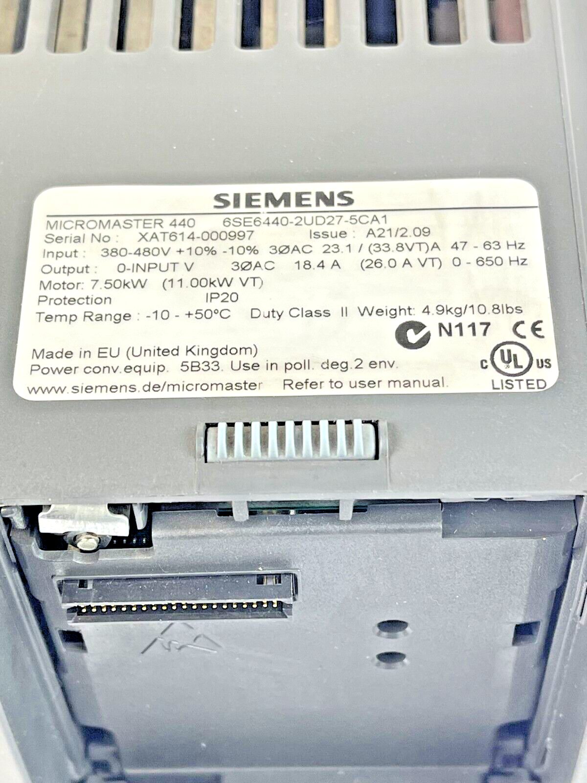 SIEMENS - 6SE6440-2UD27-5CA1 - MICROMASTER 440 DRIVE - 10HP/19A/480VAC/3PH/63Hz