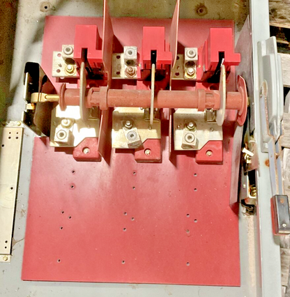 SQUARE D HU365R SAFETY SWITCH SER.E2 400A 600V TYPE 3R