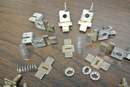 CUTLER-HAMMER 6-331-14 / CONTACT KIT / 3-POLE / for D.P. CONTACTOR / NEW SURPLUS