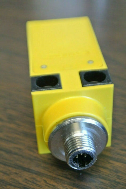 TURCK Q34 / Bi10F-Q34-ADX30X2-B3131/S34 INDUCTIVE PROXIMITY SENSOR / NEW SURPLUS