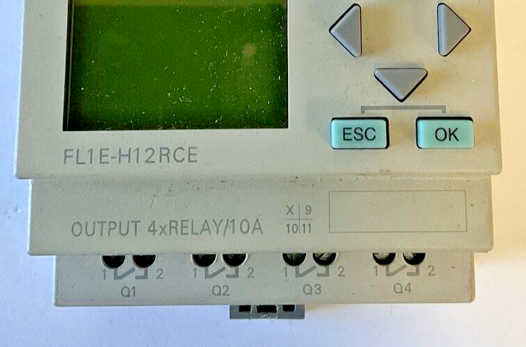 IDEC FL1E-H12RCE SMART RELAY 12/24VDC 10A