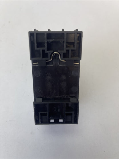 SIEMENS 3RV1021-1EA10 MOTOR CIRCUIT BREAKER 2.8-4A