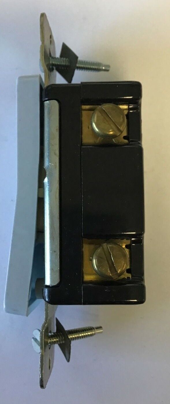 PASS&SEYMOUR  SIERRAPLEX ROCKER SWITCH 15A 120/277VAC 26011-BL