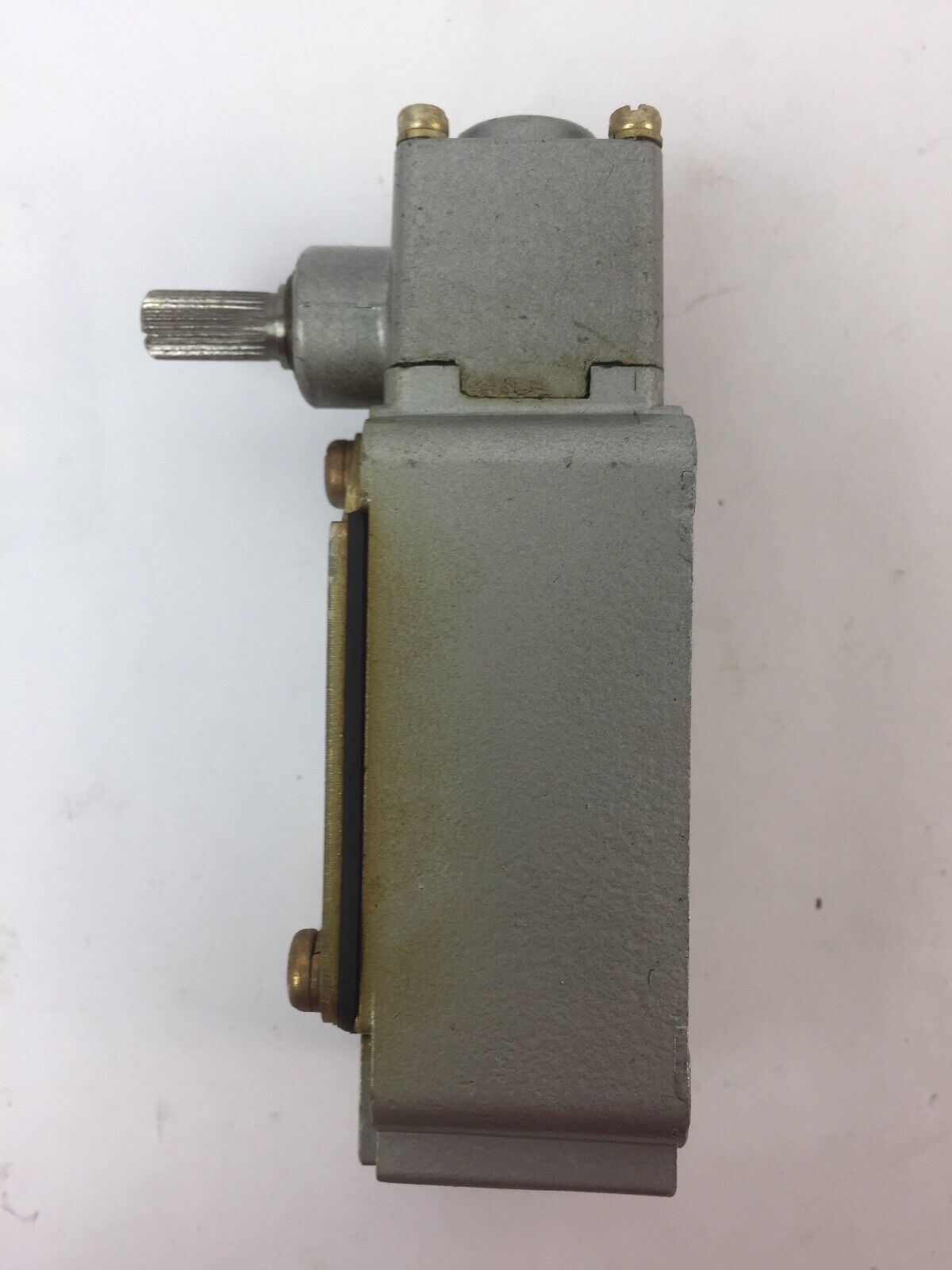 WESTINGHOUSE RRLB RR LIMIT SWITCH MAINTAINED CONTACT LIMIT SWITCH 600VAC 10AMP