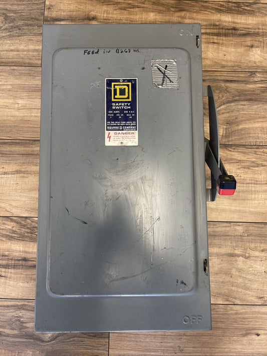 SQUARE D H324N FUSIBLE SAFETY SWITCH SERIES D2 240VAC 200AMP 60HP 3PHASE 3POLE
