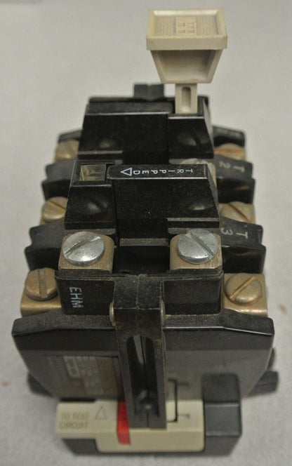 ALLEN-BRADLEY 592-BOV16, Ser. A - MANUAL RESET RELAY / 3P / 40A