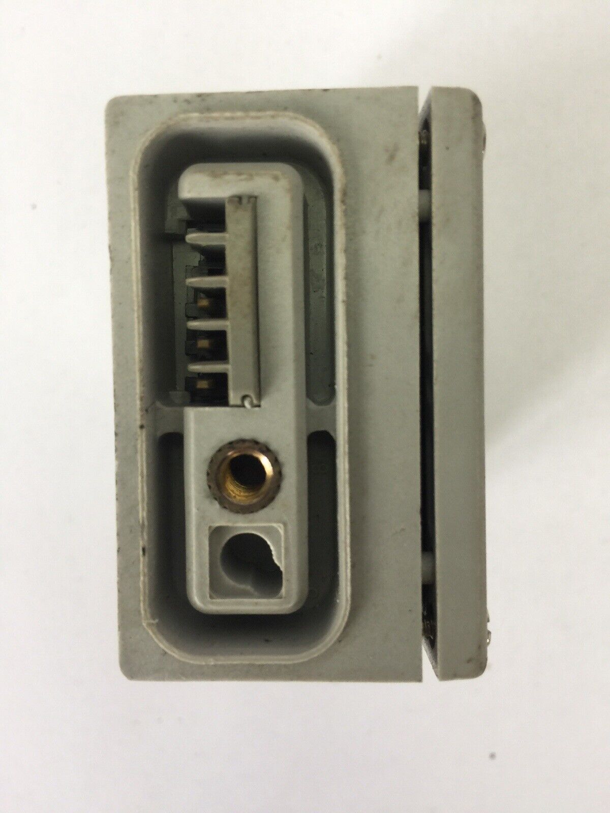 ALLEN BRADLEY 42MTB-5000 PHOTOSWITCH TERMINAL BASE  INPUT 120VAC USE W/42MR