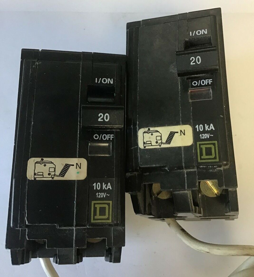 SQUARE D QOB220 CIRCUIT BREAKER 20A 120VAC 2POLE 10KA***LOTOF2***