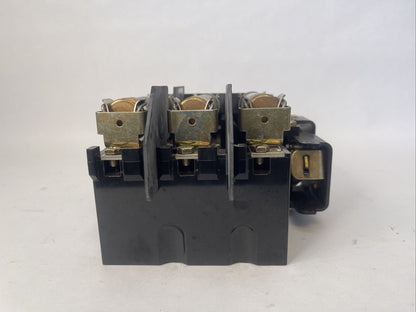 ALLEN BRADLEY 1494V-DS60 DISCONNECT SWITCH 60A 600VAC 250VDC 50HP FRS-R-60 FUSES