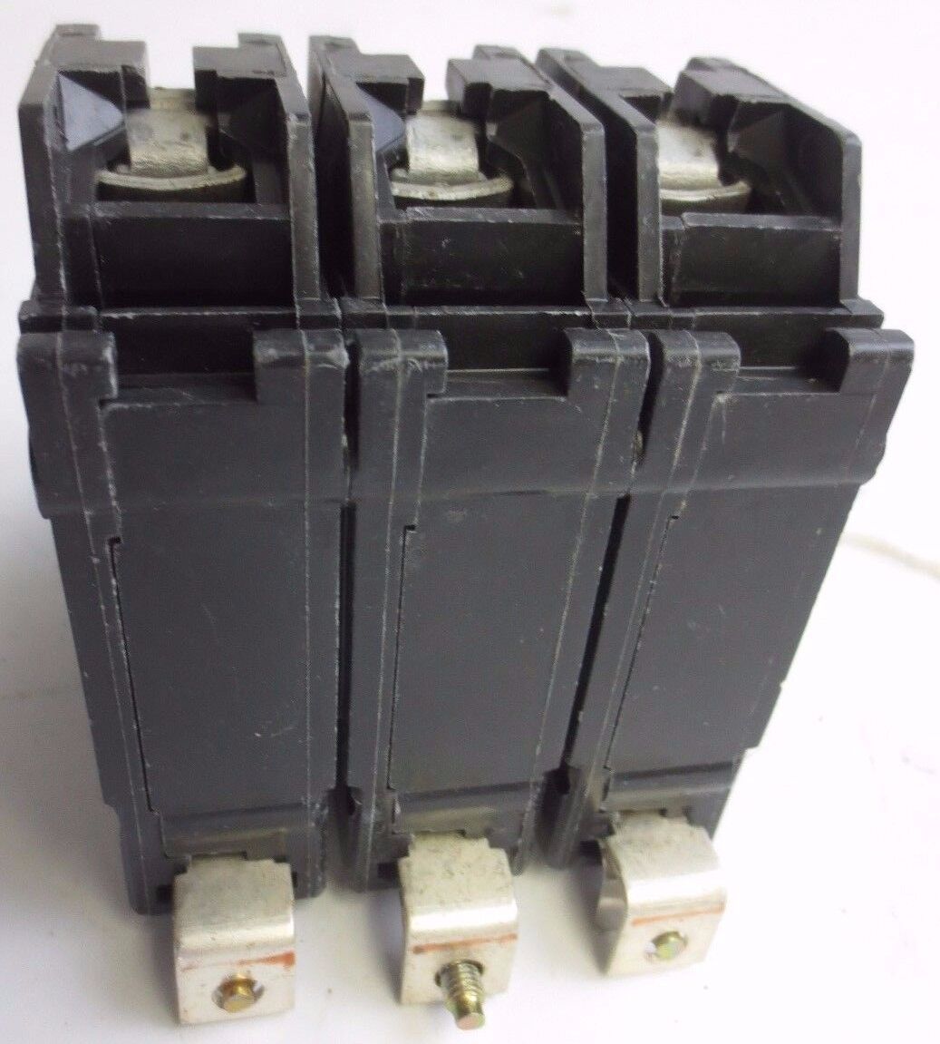 GE THQB32020 CIRCUIT BREAKER COMMON-TRIP BOLT-ON 20A, 240V, 3-POLE