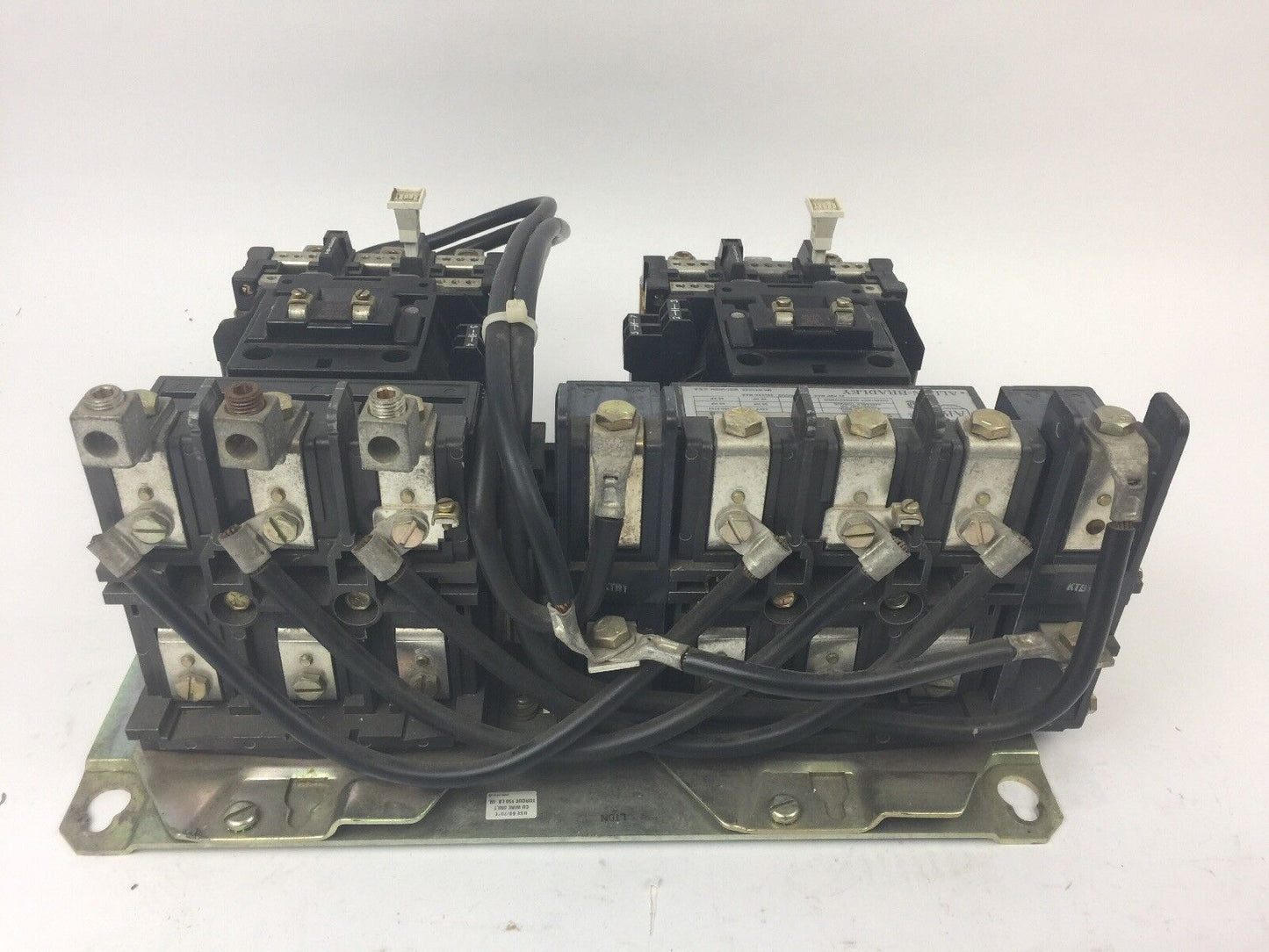 ALLEN BRADELY 520E-DOD REVERSING STARTER 600VAC 90A SIZE 3 W/2 599-P3A POWER POL