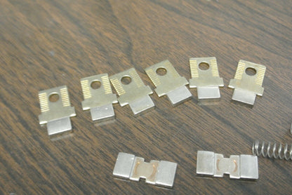 CUTLER-HAMMER 6-331-16 CONTACT KIT / 3 POLE / 40A / NEW SURPLUS