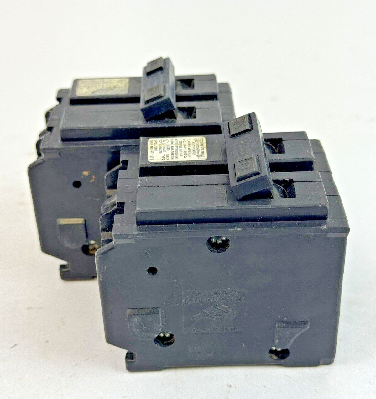 SQUARE D **LOT OF 2** HOM215 - CIRCUIT BREAKERS - 2 POLE/ 15 A/ 240 VAC